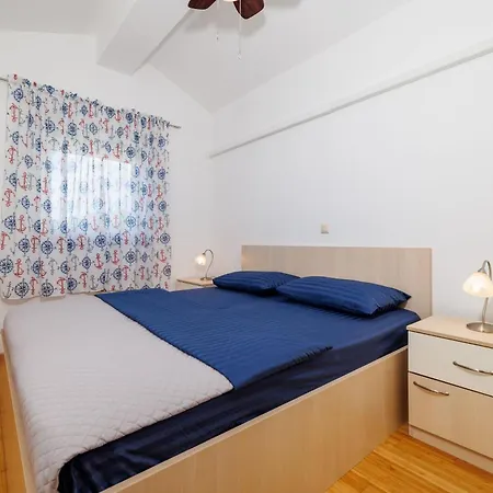 アパート Marissimo